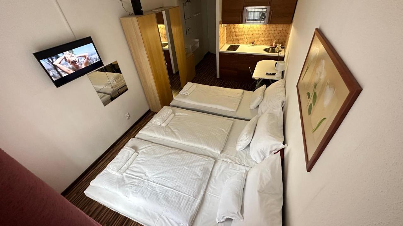 H1 Apartmanok Budapesta Exterior foto